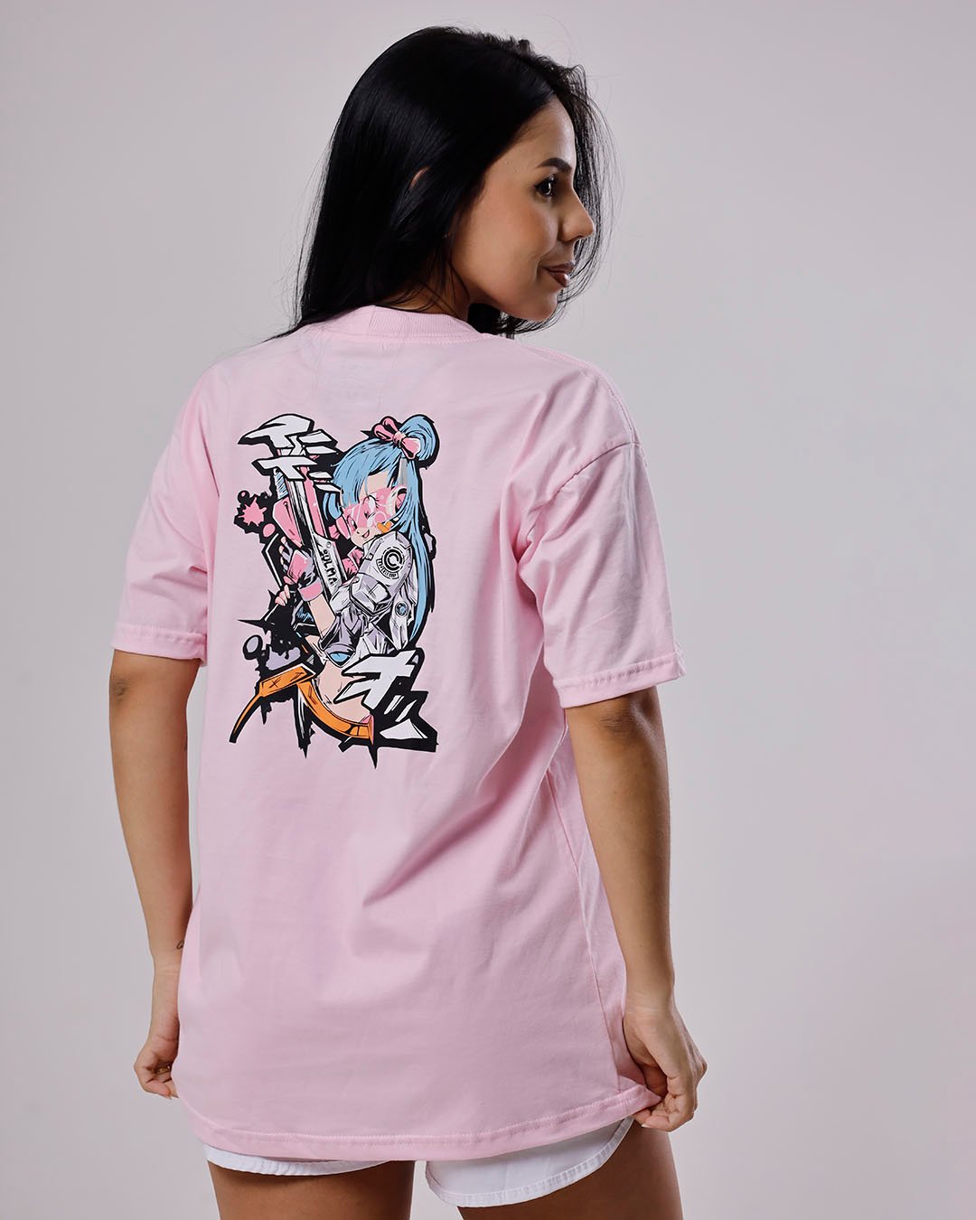 Buma Camiseta Oversized – Estampa Exclusiva Camiseta oversized com estampa de Buma nas costas – estilo único e confortável