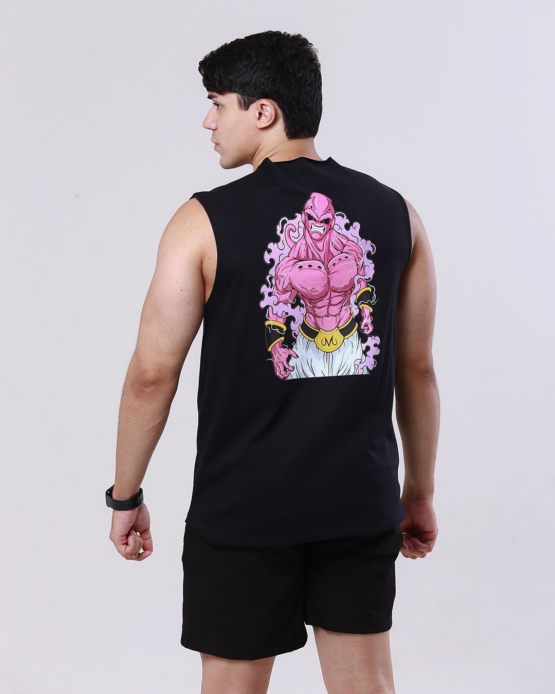 Regata Majin Buu – Estilo e Conforto para Fãs de Dragon Ball Regata preta com estampa do Majin Buu de Dragon Ball – Algodão Premium