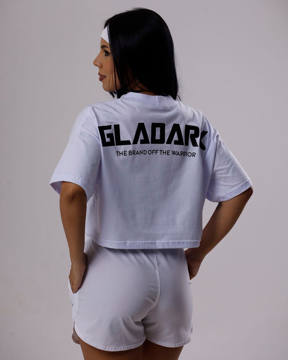 Camiseta cropped oversized feminina Gladark branca – Algodão Premium e estilo streetwear