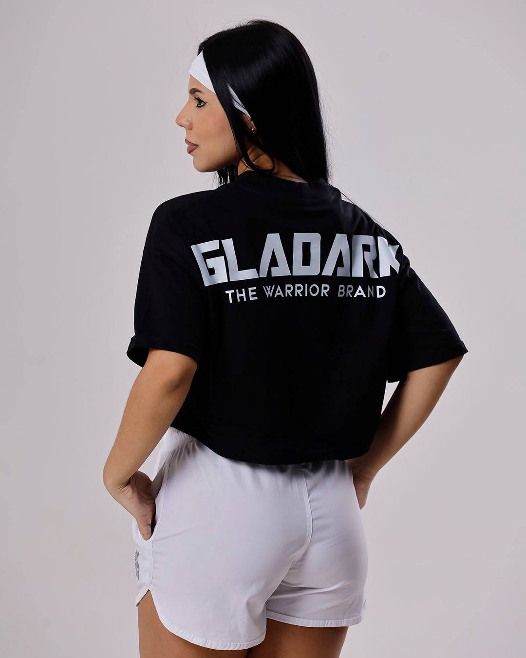 camiseta-cropped-gladark-preta-costa