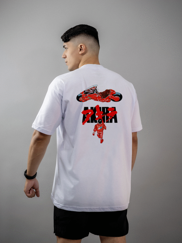 Camiseta Akira New Oversized