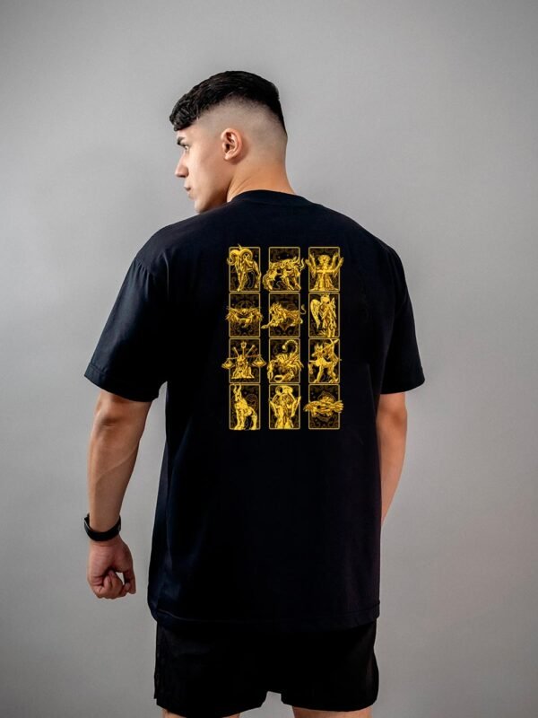 Camiseta Os Cavaleiros do Zodíaco Armaduras de ouro Oversized