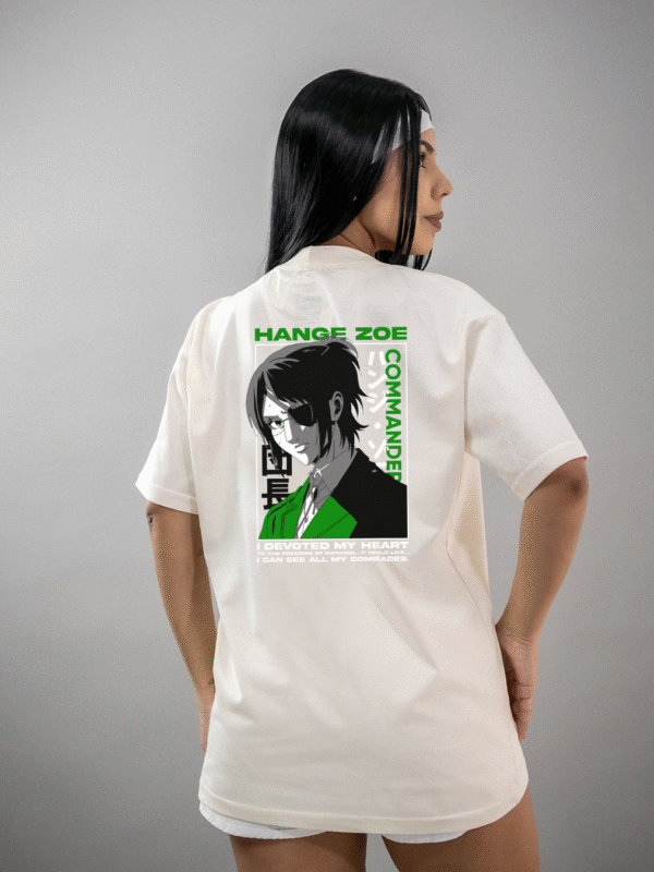 Camiseta Attack On Titan Hange Zoe Oversized