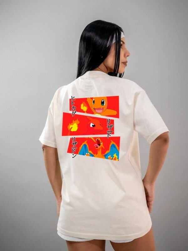 Camiseta Pokémon | Charmander Evoluções Oversized