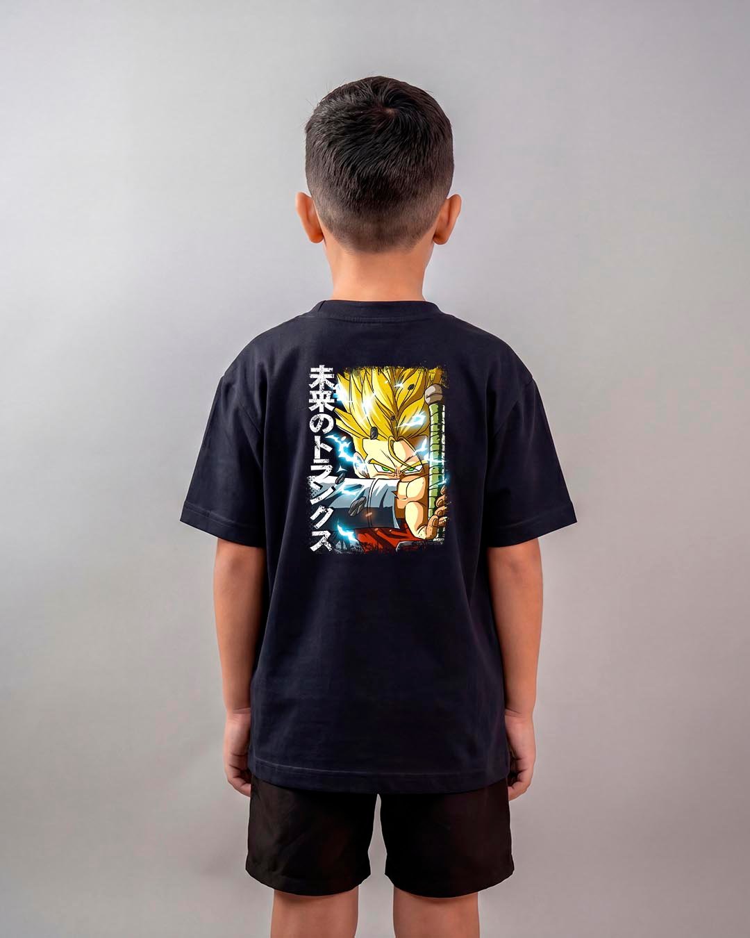 Camiseta Dragon Ball Z | Trunks do Futuro Oversized Infantil