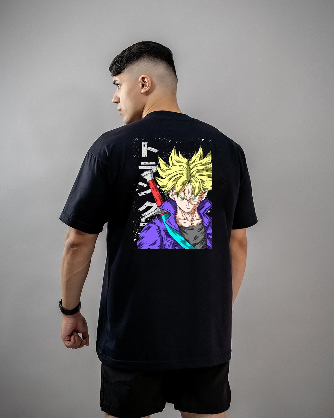 Camiseta Dragon Ball Z | Mirai Trunks Oversized