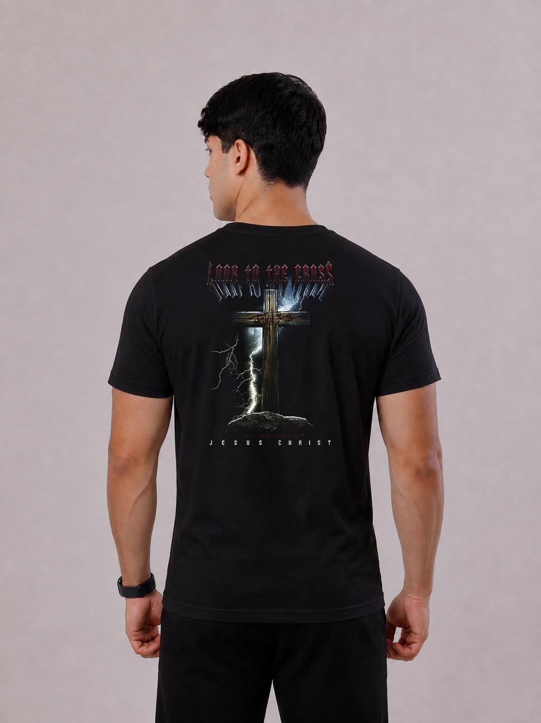 Camiseta Cristã | Look To The Cross
