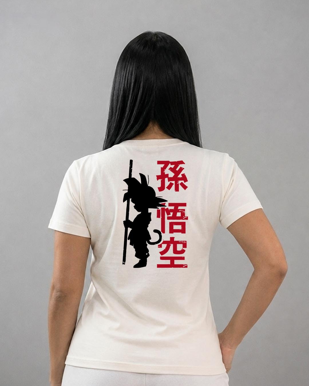 Camiseta Dragon Ball | Goku Bastão Mágico